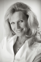 Karla Harris, AMP